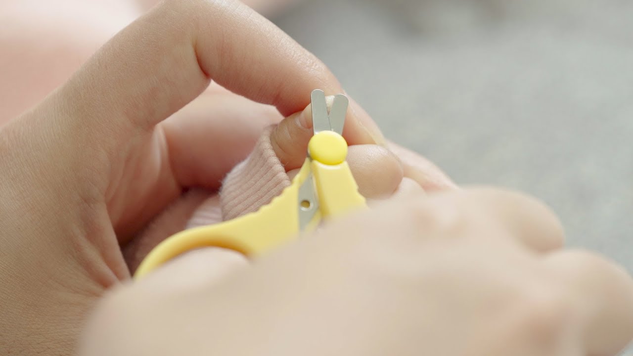 How to cut your baby’s nails